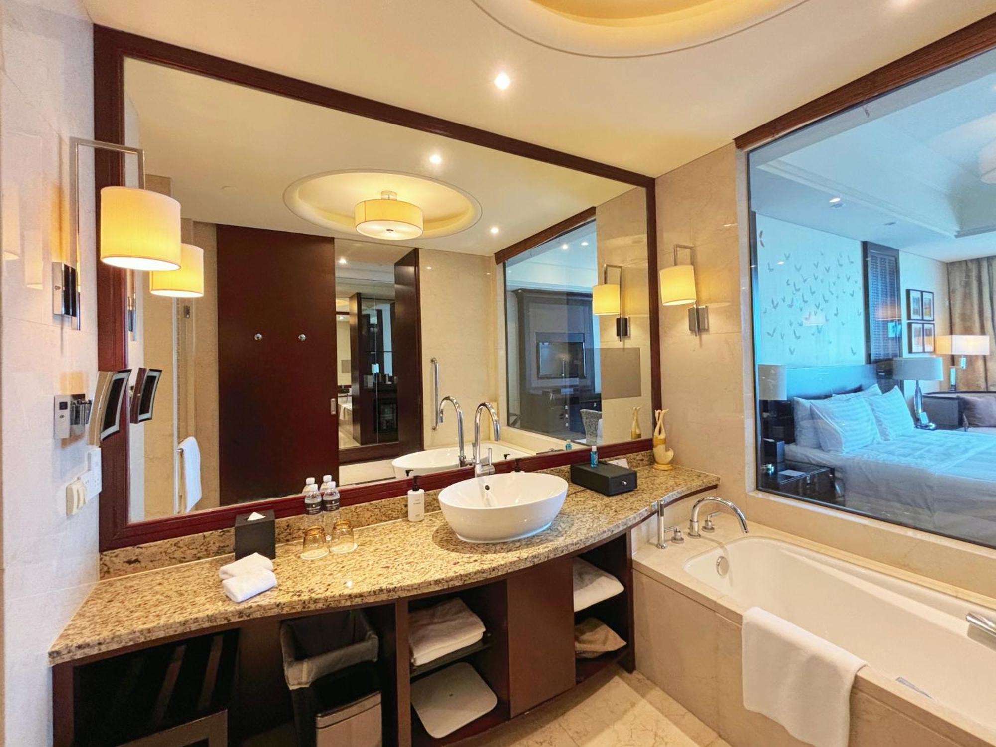 InterContinental Wuxi, an IHG Hotel Wuxi  Esterno foto